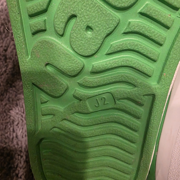 Native Shoes - Picture 4 of 5